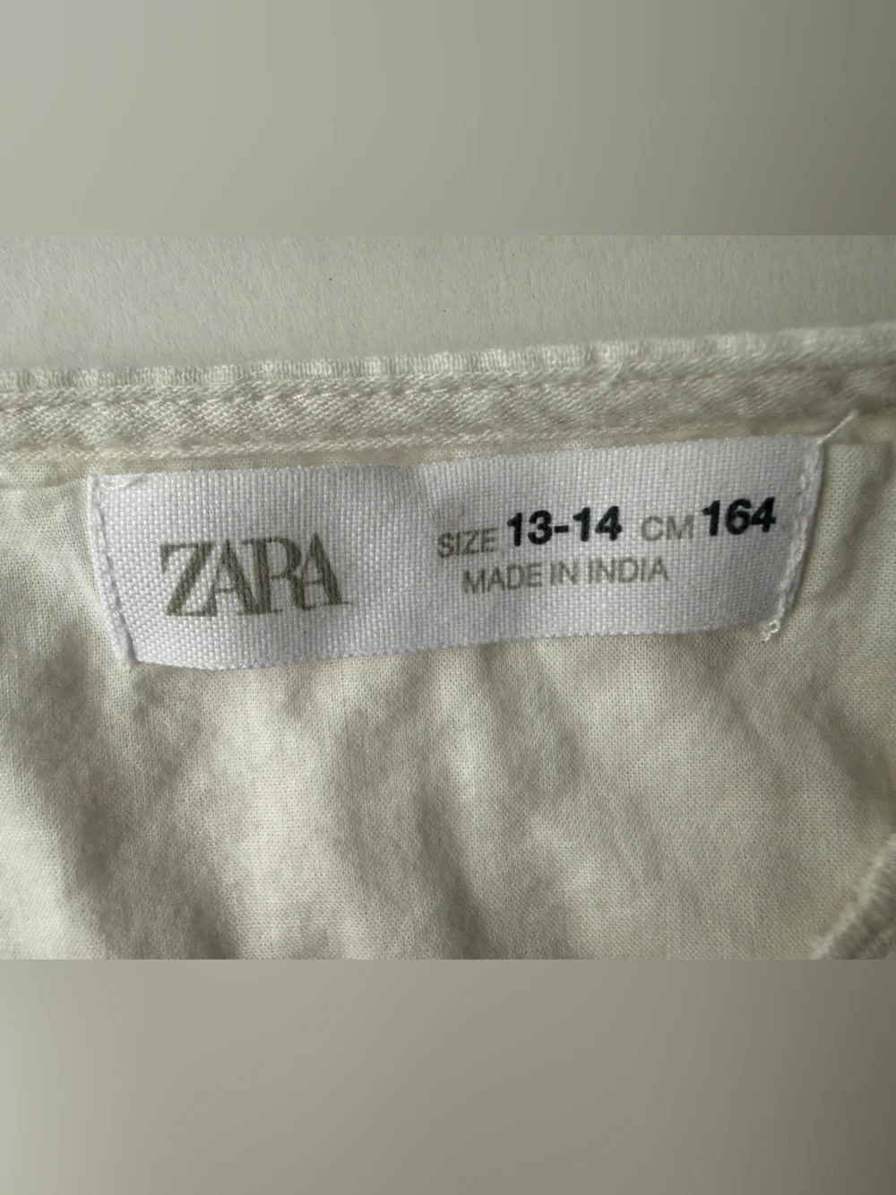 Zara Embroidered‎ Eyelet Blouse Size S (13-14) L/S Button Up Balloon Sleeve EUC
